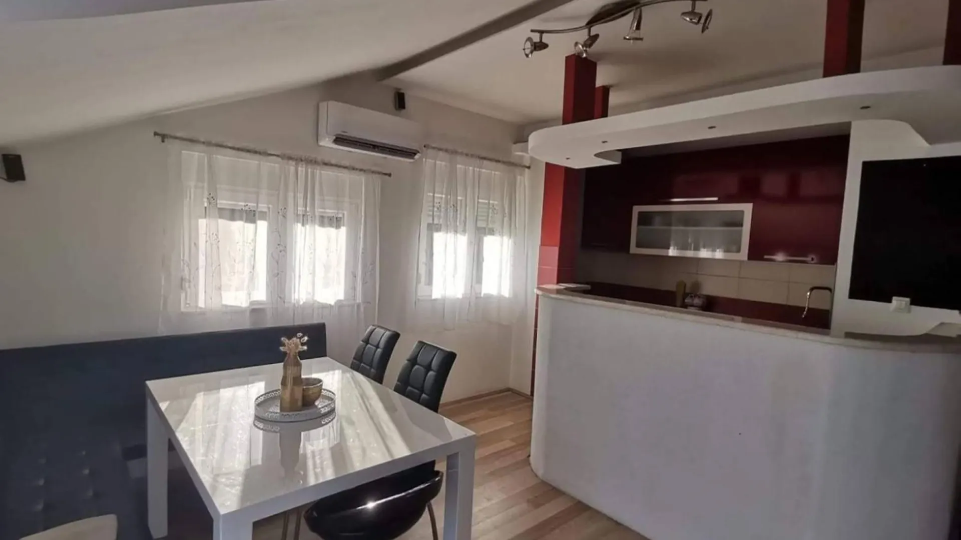Two Bedroom Apartment With Terrace And Sea View 0*, Trogir Croatia